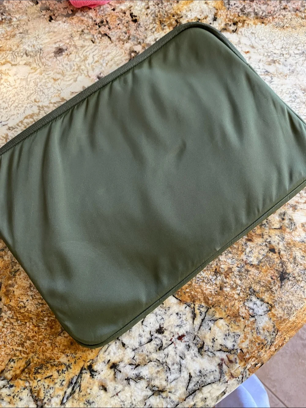 KATE SPADE Laptop Multi-use Padded Bag